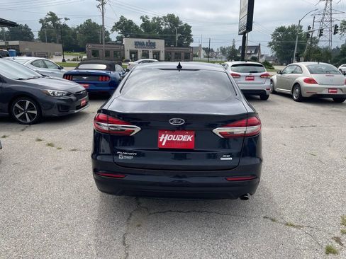 Used 2020 Ford Fusion SE FWD image 5