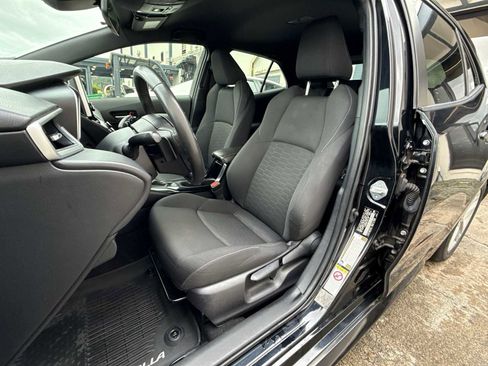 Used 2020 Toyota Corolla SE FWD image 12