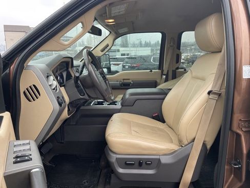 Used 2012 Ford F350 Lariat image 14