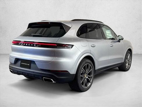 Used 2026 Porsche Cayenne AWD/4WD image 9