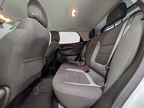 Used 2025 Chevrolet TrailBlazer LT image 17