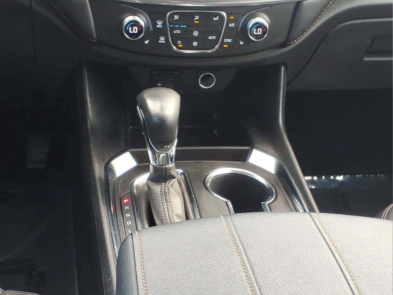 Used 2021 Chevrolet Traverse RS FWD image 14