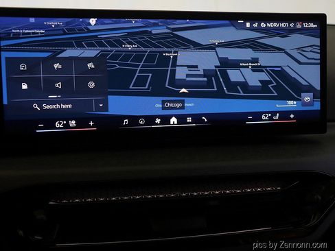 Used 2025 BMW 230i xDrive Coupe w/ Premium Package image 10