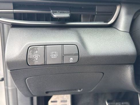 New 2025 Hyundai Elantra SEL image 31