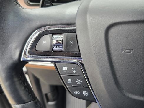 Used 2024 Lincoln Navigator L Reserve AWD/4WD image 15