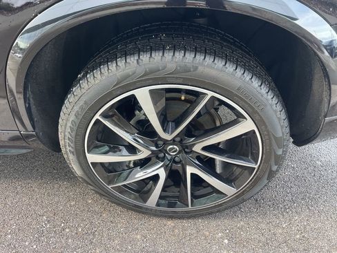 Certified 2023 Volvo XC90 B6 Plus w/ Protection Package Premier image 15