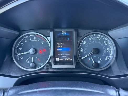 Used 2021 Toyota Tacoma TRD Off-Road RWD image 20