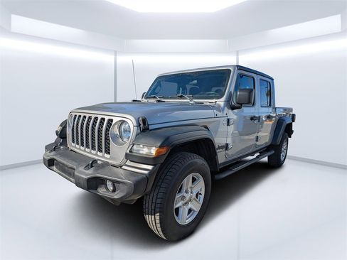 Used 2020 Jeep Gladiator Sport w/ Quick Order Package 24S image 7
