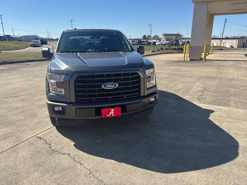 Used 2017 Ford F150 XL w/ Equipment Group 101A Mid image 4