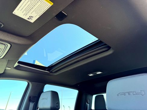 Used 2022 GMC Sierra 1500 AT4 w/ AT4 Premium Package image 14