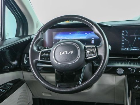 Used 2024 Kia Carnival SX Prestige FWD image 12
