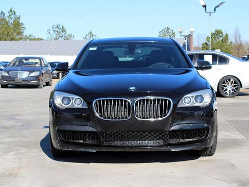 Used 2013 BMW 740Li image 2