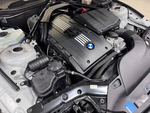 Used 2011 BMW Z4 sDrive35is RWD image 32