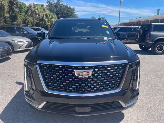 Used 2025 Cadillac Escalade Premium Luxury w/ Touring Package AWD/4WD image 6