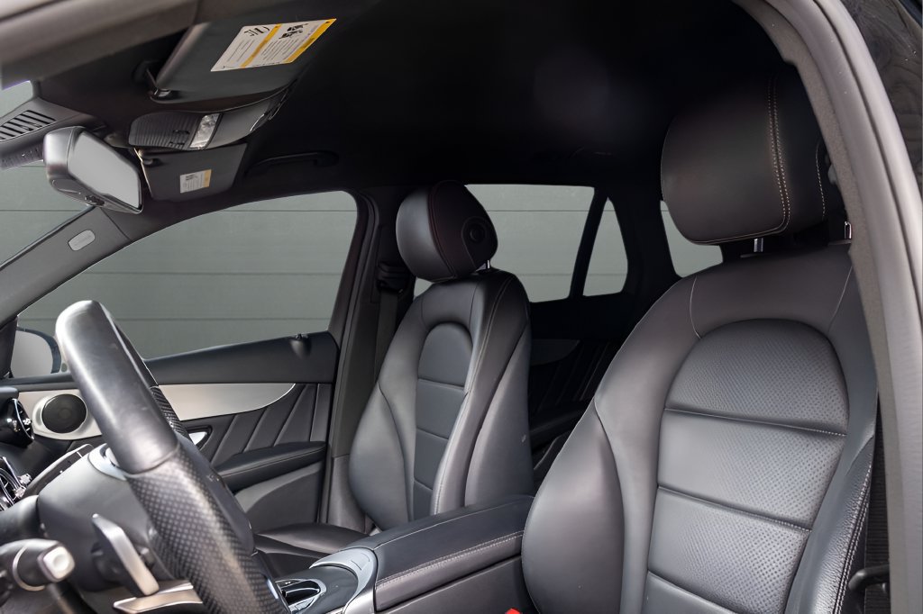 Used 2019 Mercedes-Benz GLC 300 image 40