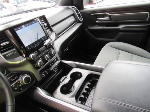 Used 2022 RAM 1500 Big Horn AWD/4WD image 34