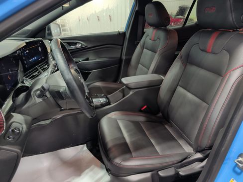 Used 2024 Chevrolet Trax RS w/ Driver Confidence Package image 7