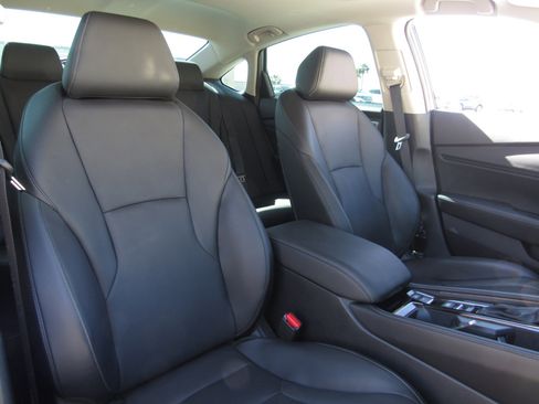 Used 2024 Honda Accord Touring image 11