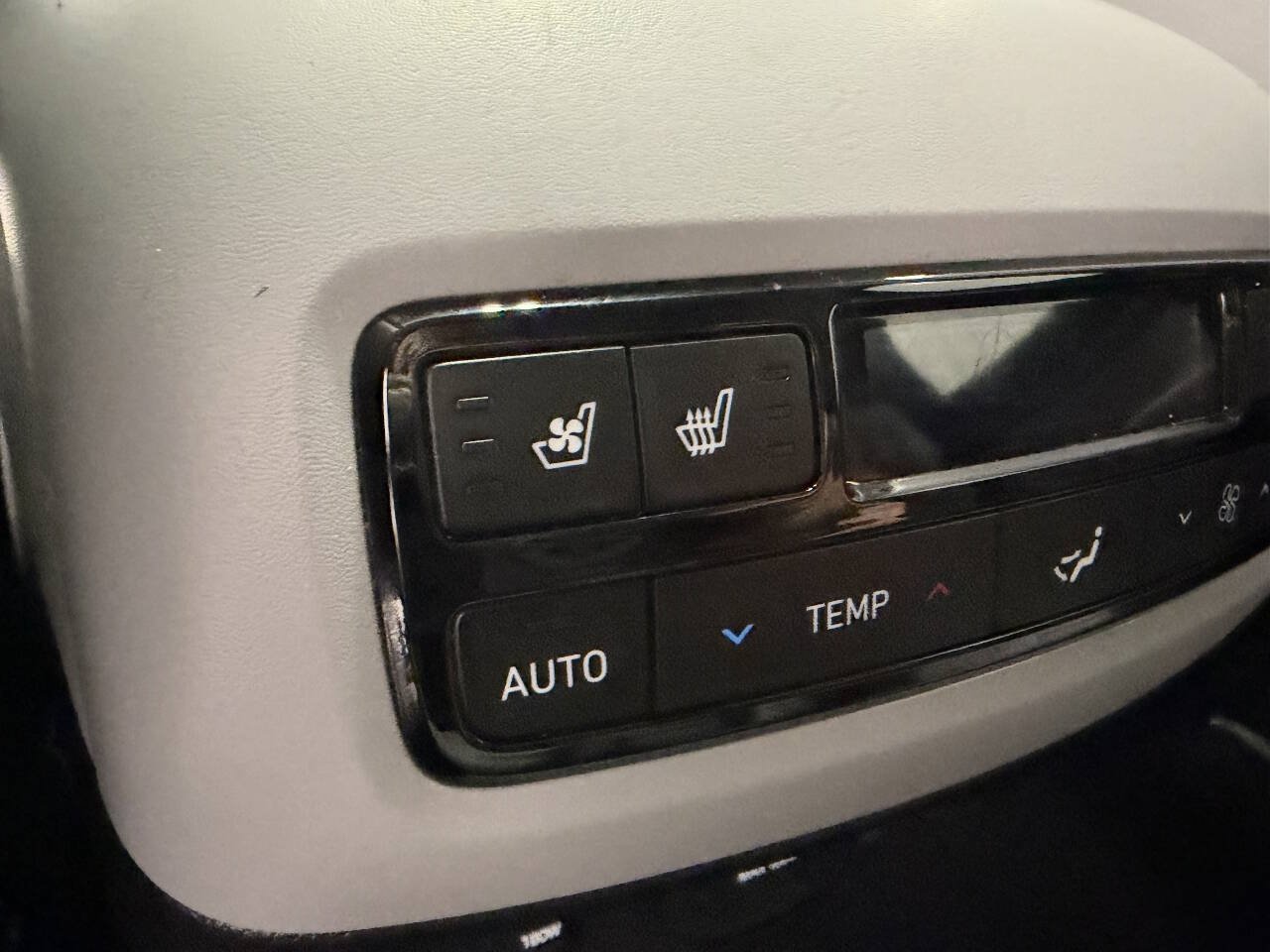 Used 2024 Hyundai Palisade SEL AWD/4WD image 13
