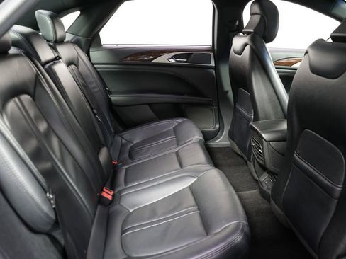 Used 2017 Lincoln MKZ Reserve FWD image 18