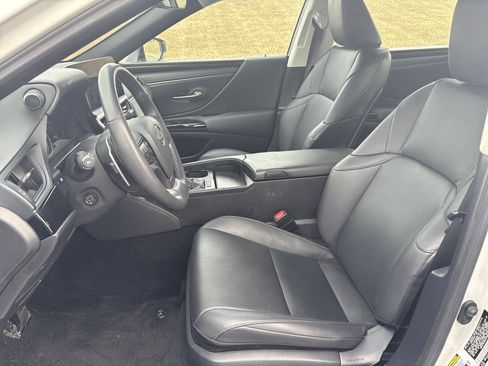 Certified 2023 Lexus ES 250 250 image 16