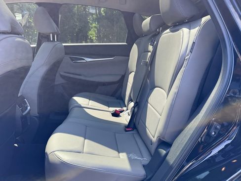 New 2025 INFINITI QX50 Luxe image 17