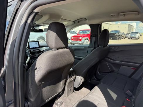 Used 2025 Ford Escape Active FWD image 5
