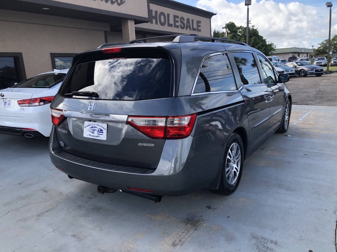 Used 2012 Honda Odyssey EX-L image 2
