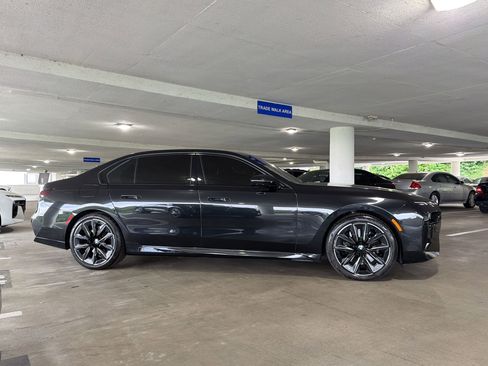 Certified 2023 BMW 740i w/ Parking Assistance Package RWD image 5