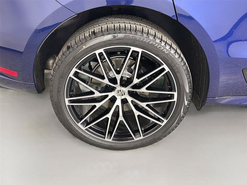 Used 2026 Porsche Macan Turbo AWD/4WD image 13