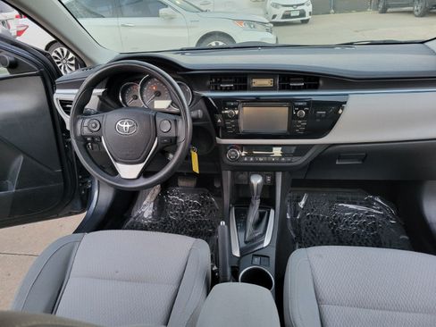Used 2014 Toyota Corolla LE FWD image 27