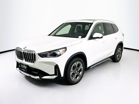 Used 2025 BMW X1 xDrive28i w/ Convenience Package AWD/4WD image 3