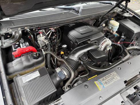 Used 2009 GMC Yukon XL Denali image 32