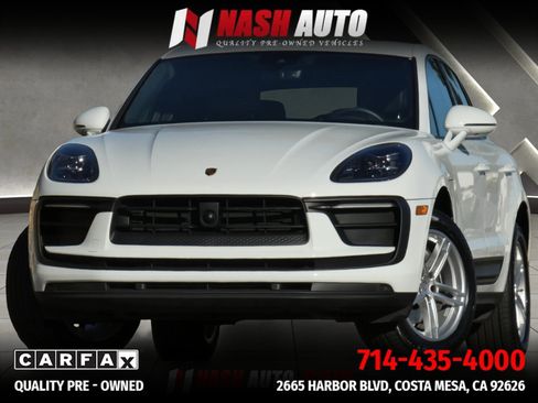 Used 2024 Porsche Macan AWD/4WD image 1