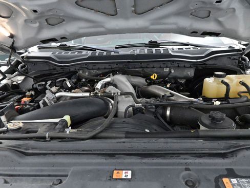 Used 2020 Ford F250 Platinum w/ FX4 Off-Road Package image 44