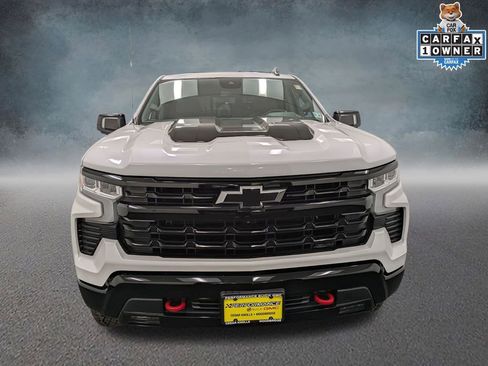 Used 2023 Chevrolet Silverado 1500 LT Trail Boss w/ LT Trail Boss Premium Package AWD/4WD image 2