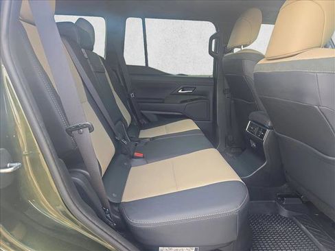 Used 2024 Lexus GX 550 GX 550 Overtrail image 17