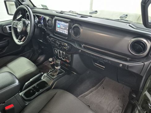 Used 2023 Jeep Wrangler Unlimited AWD/4WD image 34
