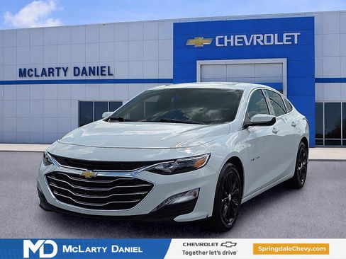 Certified 2023 Chevrolet Malibu LT FWD image 2