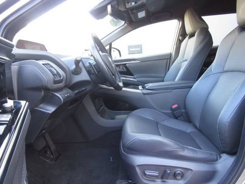 Used 2023 Subaru Solterra AWD image 12