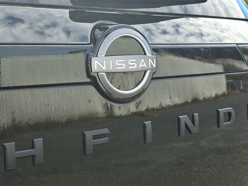 New 2025 Nissan Pathfinder SV w/ Black Appearance Package image 13