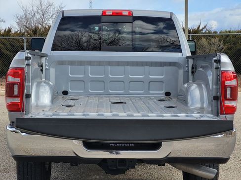 Used 2024 RAM 2500 Tradesman w/ Chrome Appearance Group image 30