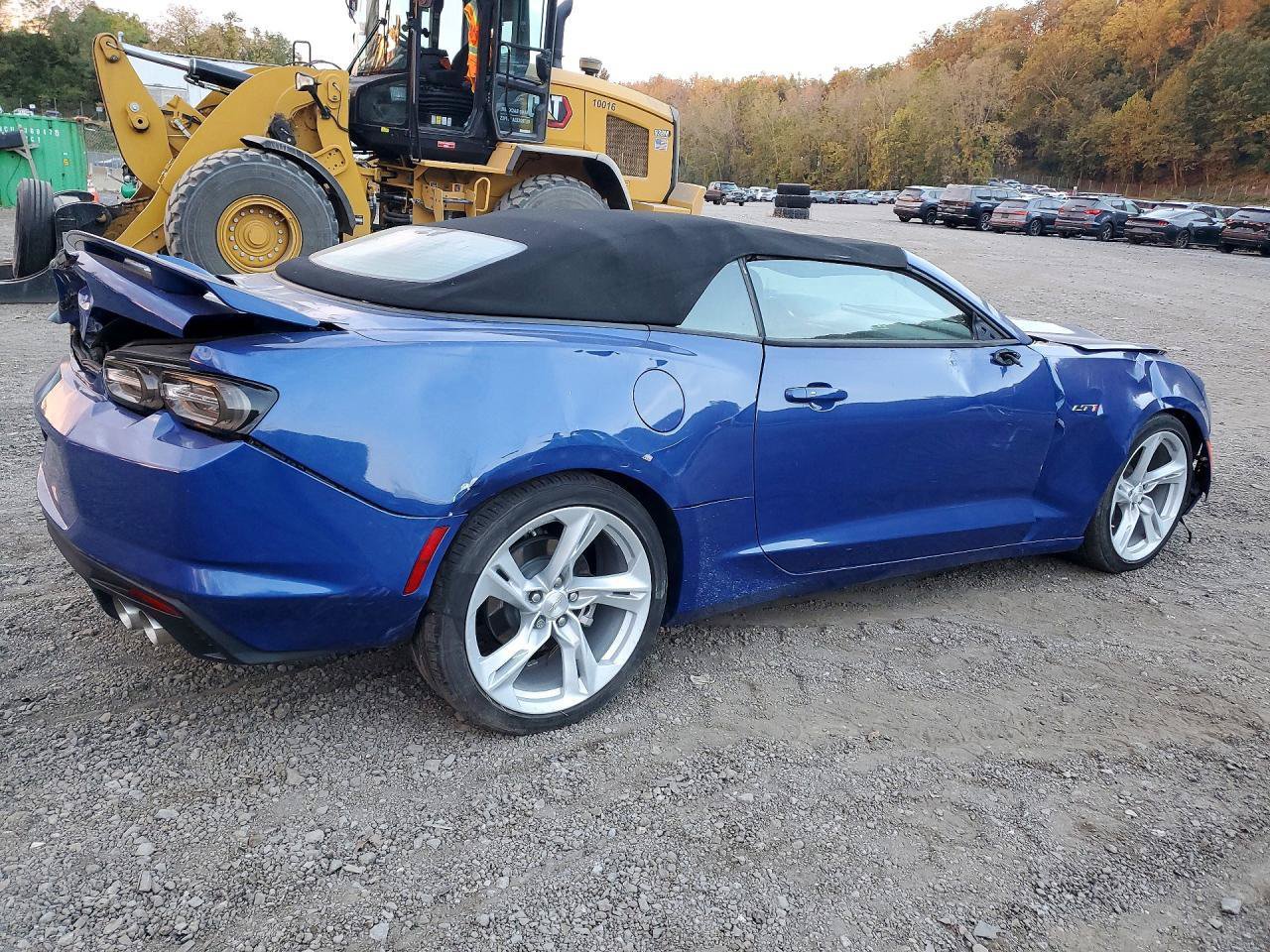 Used 2023 Chevrolet Camaro LT w/ RS Package RWD image 5