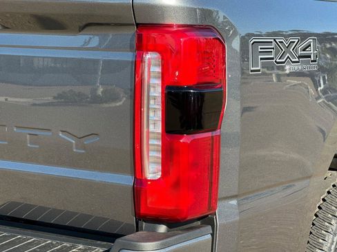 New 2026 Ford F250 Lariat w/ Black Appearance Package image 6