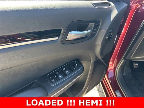 Used 2023 Chrysler 300 C image 35
