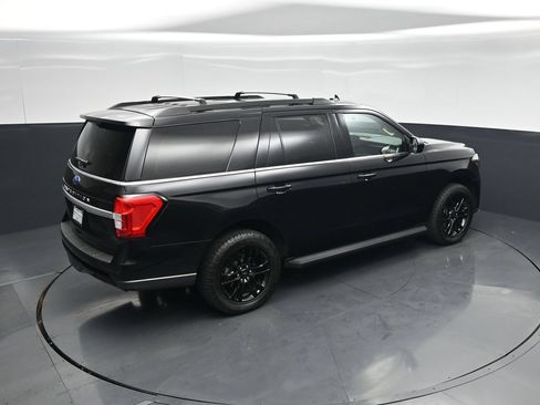 Used 2024 Ford Expedition XLT AWD/4WD image 41