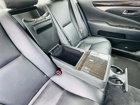Used 2014 Lexus LS 460 L image 16