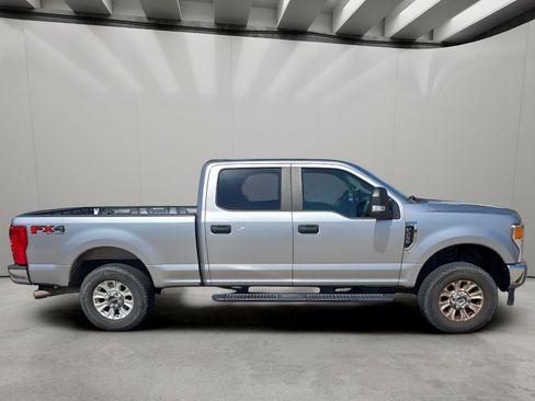 Used 2020 Ford F250 XL w/ STX Appearance Package AWD/4WD image 4