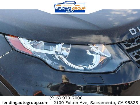 Used 2018 Land Rover Discovery Sport SE image 7