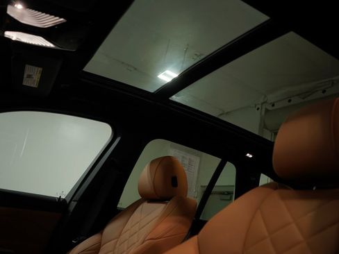 Used 2024 BMW X5 xDrive50e w/ M Sport Package AWD/4WD image 13